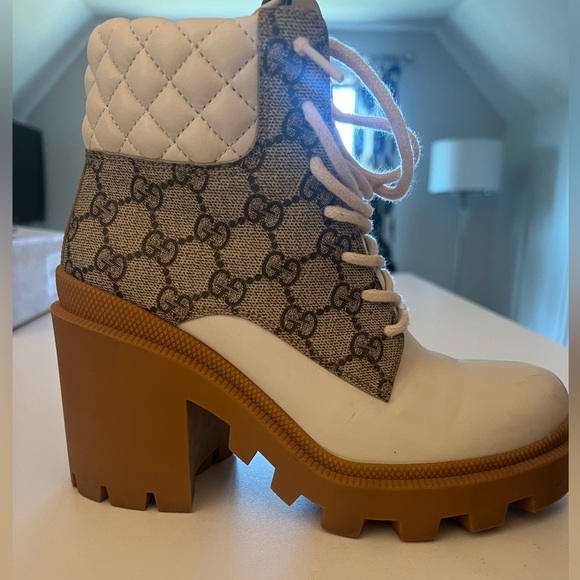 Gucci GG Supreme monogram Napa short logo lace up boots with platform. Size 36.5 - Picture 3 of 9